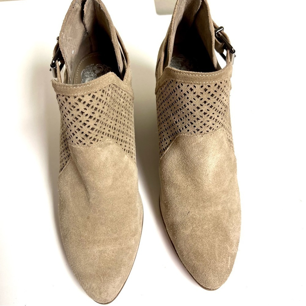 Vince Camuto Naryka ankle buckle Bootie suede leather tan women’s size 8 - Picture 4 of 10